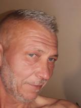 Sziasztok! Tibor vagyok. Ingyenesen megismerhető ceglédi nőkkel randiznék.