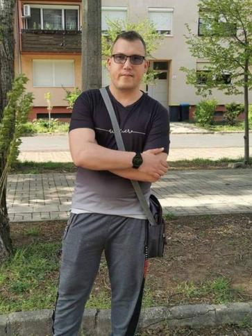 Tóth, 37 éves Budapest XVIII. kerületi társkereső férfi profil fotója
