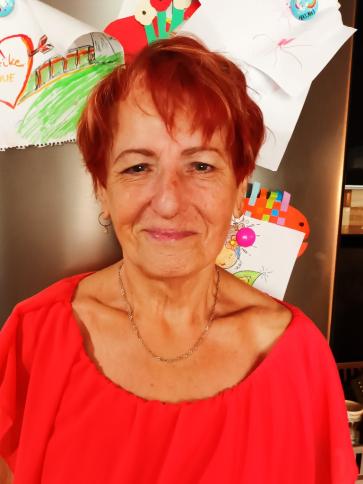 Katalin, 80 éves viszneki társkereső nő profil fotója