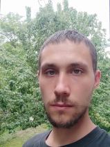 Sziasztok! Ádám vagyok. Online gödi randizni vágyó nők kattinsatok a kedvenc gombra.