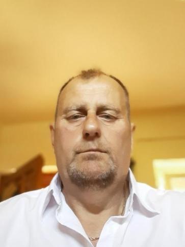 Tibor, 60 éves szirmabesenyői társkereső férfi profil fotója