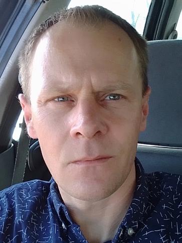 Tamás, 42 éves gávavencsellői társkereső férfi profil fotója