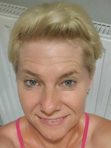 Angela, 46 éves dömsödi társkereső nő profil fotója