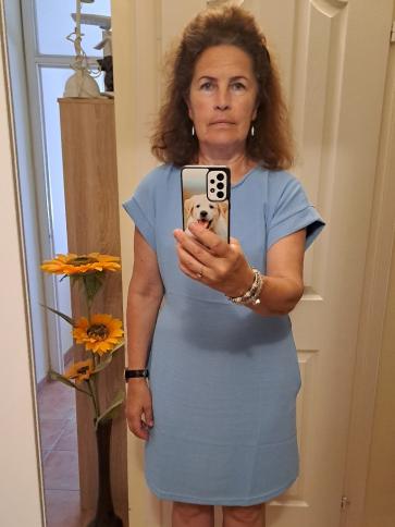 Ildikó, 62 éves esztergomi társkereső nő profil fotója Ildikó, 62 éves esztergomi társkereső nő profil fotója