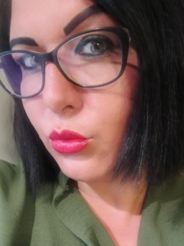 Teodóra, 34 éves szolnoki társkereső nő profil fotója