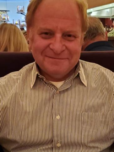 Gábor, 61 éves Amerikai Egyesült Államok kerületi társkereső férfi profil fotója