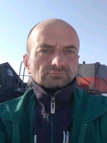 Gábor, 49 éves hajdúszoboszlói társkereső férfi profil fotója Gábor, 49 éves hajdúszoboszlói társkereső férfi profil fotója