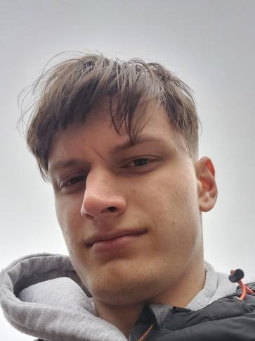 Koppány, 21 éves kismarosi társkereső férfi profil fotója