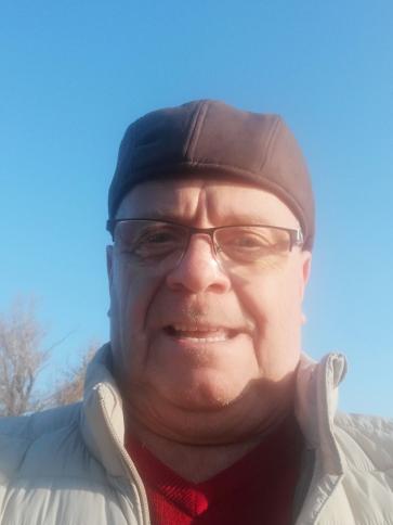 József, 69 éves gödi társkereső férfi profil fotója