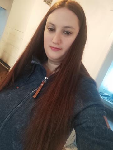 Klaudia, 28 éves veszprémi társkereső nő profil fotója
