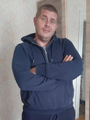 Balázs, 44 éves vezsenyi társkereső férfi profil fotója