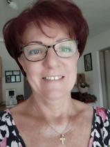 Sziasztok! Marika vagyok. Komoly deszki társkereső férfiak jelentkezését várom.