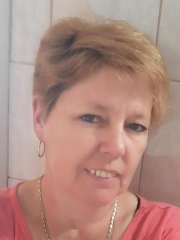 Böbi, 55 éves mezőtúri társkereső nő profil fotója