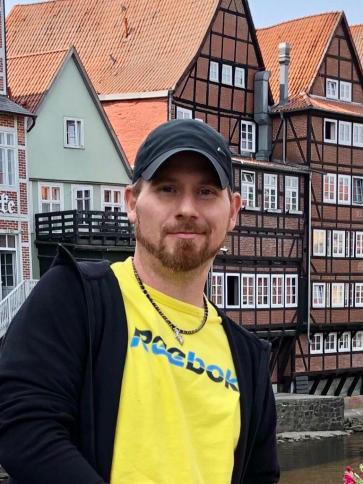 Róbert, 43 éves soproni társkereső férfi profil fotója Róbert, 43 éves soproni társkereső férfi profil fotója