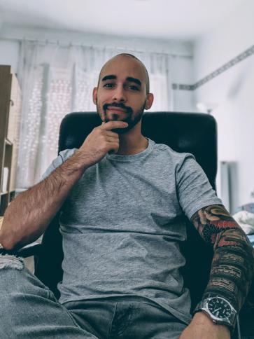Péter, 30 éves jánoshalmi társkereső férfi profil fotója