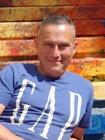 János, 48 éves tápiószecsői társkereső férfi profil fotója