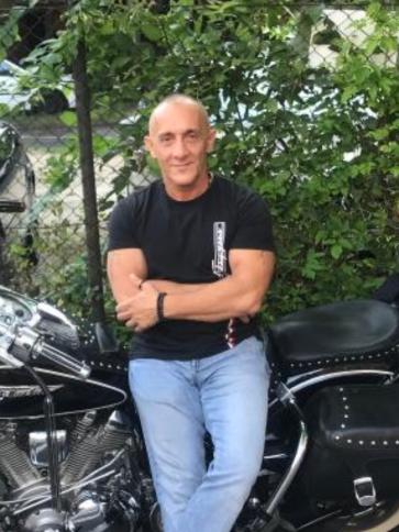 Joci, 54 éves mogyoródi társkereső férfi profil fotója