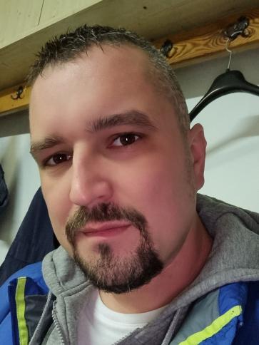 András, 37 éves nagykanizsai társkereső férfi profil fotója
