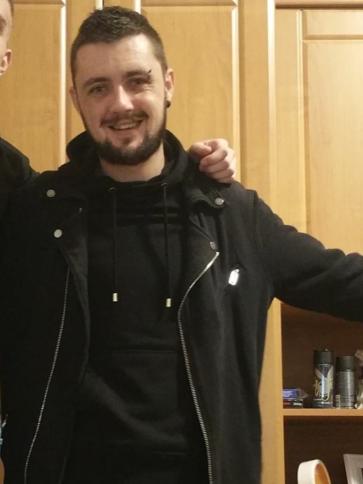 Erik, 30 éves bársonyosi társkereső férfi profil fotója