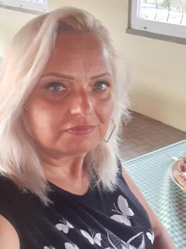 Csilla, 51 éves romániai társkereső nő profil fotója