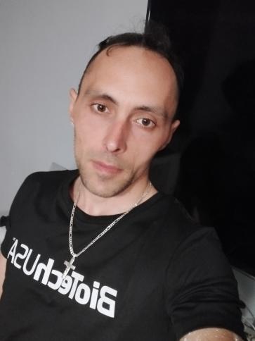 Attila, 33 éves hódmezővásárhelyi társkereső férfi profil fotója