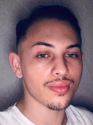 Martin, 23 éves Budapest VI. kerületi társkereső férfi profil fotója