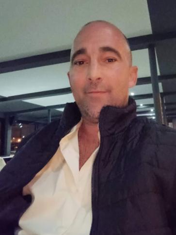 Peti, 41 éves erdőkertesi társkereső férfi profil fotója