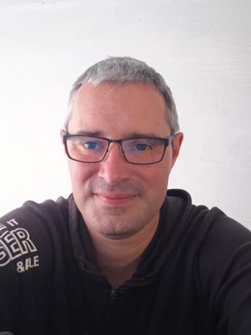 Dani, 35 éves kaposvári társkereső férfi profil fotója