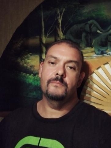 Árpád, 48 éves becskei társkereső férfi profil fotója
