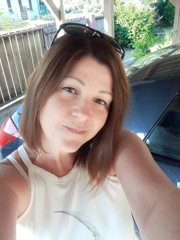 Szilvi, 47 éves herceghalomi társkereső nő profil fotója