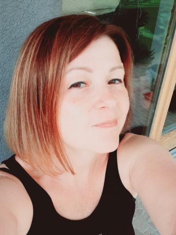 Szilvi, 46 éves herceghalomi társkereső nő profil fotója