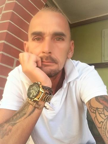 Zsolt, 50 éves svájci társkereső férfi profil fotója