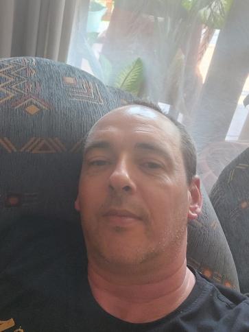 Krisztián, 45 éves bakonyoszlopi társkereső férfi profil fotója