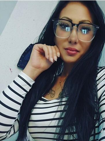 Jennifer, 27 éves szolnoki társkereső nő profil fotója