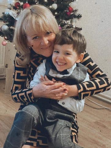 Eszter, 59 éves győri társkereső nő profil fotója