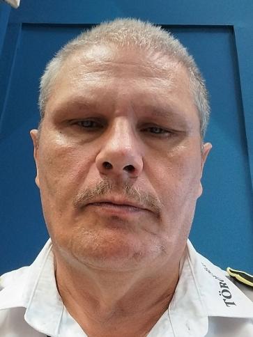 László, 53 éves ajkai társkereső férfi profil fotója