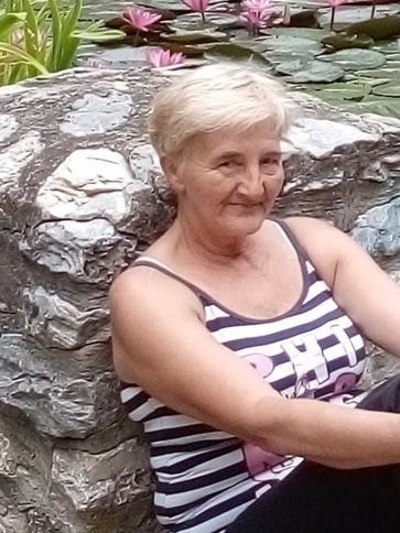Gyongyi, 65 éves derecskei társkereső nő profil fotója Gyongyi, 65 éves derecskei társkereső nő profil fotója