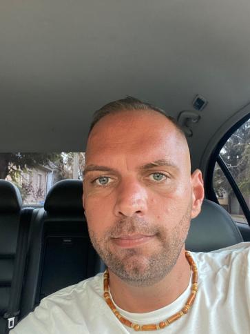 Roland, 41 éves jászdózsai társkereső férfi profil fotója