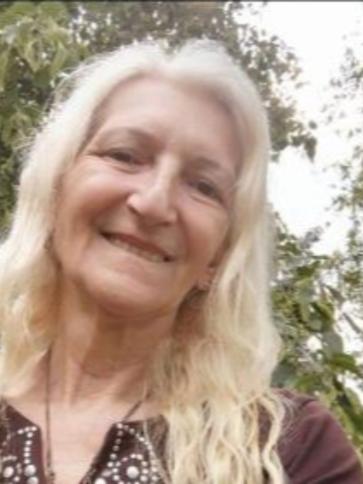 Terézia, 66 éves ajaki társkereső nő profil fotója