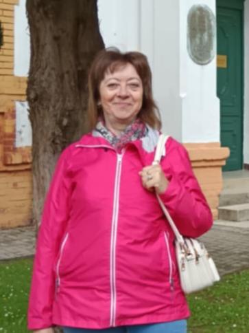 Rita, 66 éves siófoki társkereső nő profil fotója Rita, 66 éves siófoki társkereső nő profil fotója