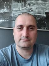 Sziasztok! István vagyok. Online svédországi randizni vágyó nők kattinsatok a kedvenc gombra.