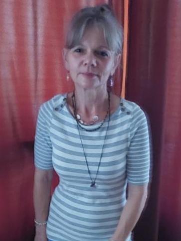 Hajnalka, 60 éves tatabányai társkereső nő profil fotója
