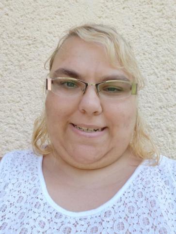 Friderika, 26 éves kartali társkereső nő profil fotója Friderika, 26 éves kartali társkereső nő profil fotója