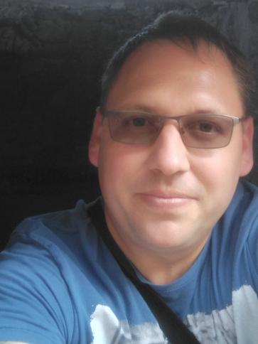 Tamás, 37 éves csanádpalotai társkereső férfi profil fotója