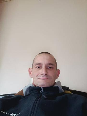 Zsolt, 43 éves bársonyosi társkereső férfi profil fotója