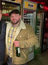 Sziasztok! Lacko vagyok. Diplomás albániai társkereső nőket keresek ismerkedési célból.