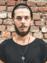Sziasztok! Gábor vagyok. Diplomás Budapest VII. kerületi társkereső nőket keresek ismerkedési célból.