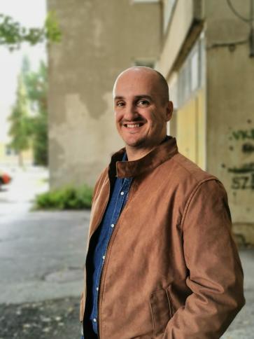 Krisztián, 44 éves tatabányai társkereső férfi profil fotója