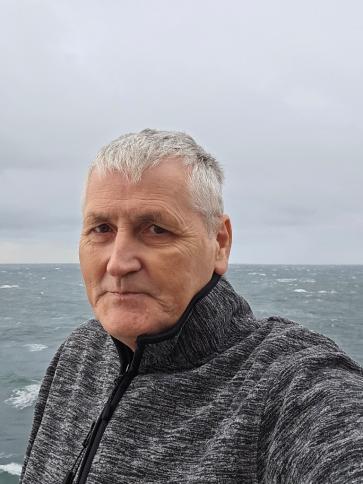 József, 57 éves csongrádi társkereső férfi profil fotója József, 57 éves csongrádi társkereső férfi profil fotója