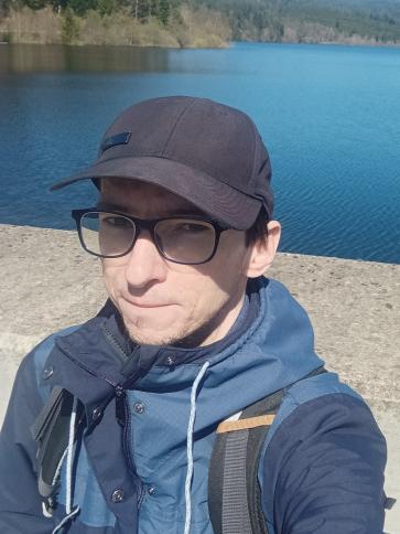 Zoli, 32 éves esztergomi társkereső férfi profil fotója Zoli, 32 éves esztergomi társkereső férfi profil fotója